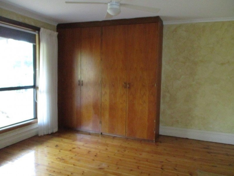 31 Hammill Street, Donald VIC 3480