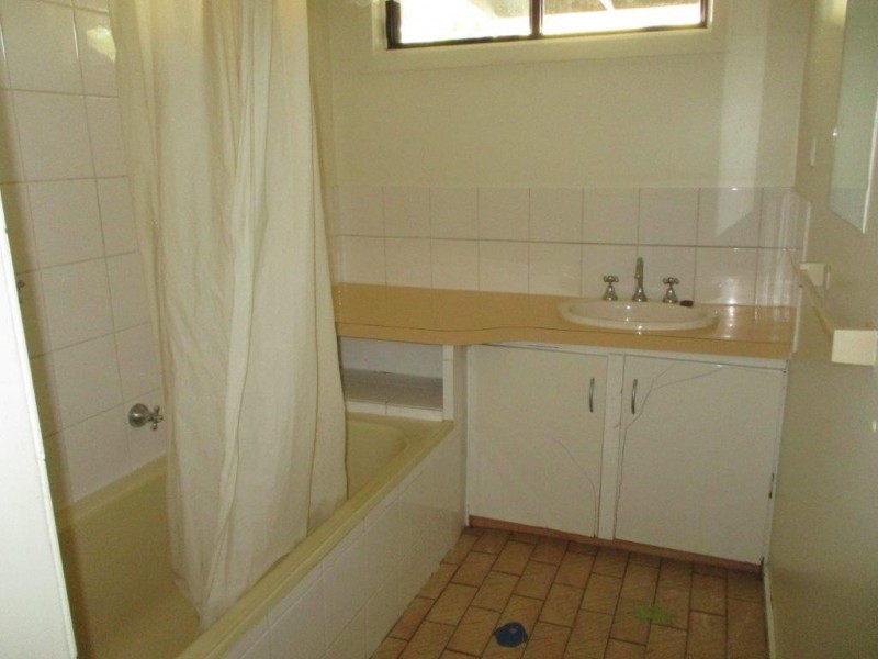 31 Hammill Street, Donald VIC 3480