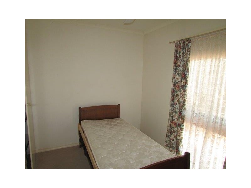 5 Cemetery Road, Warracknabeal VIC 3393