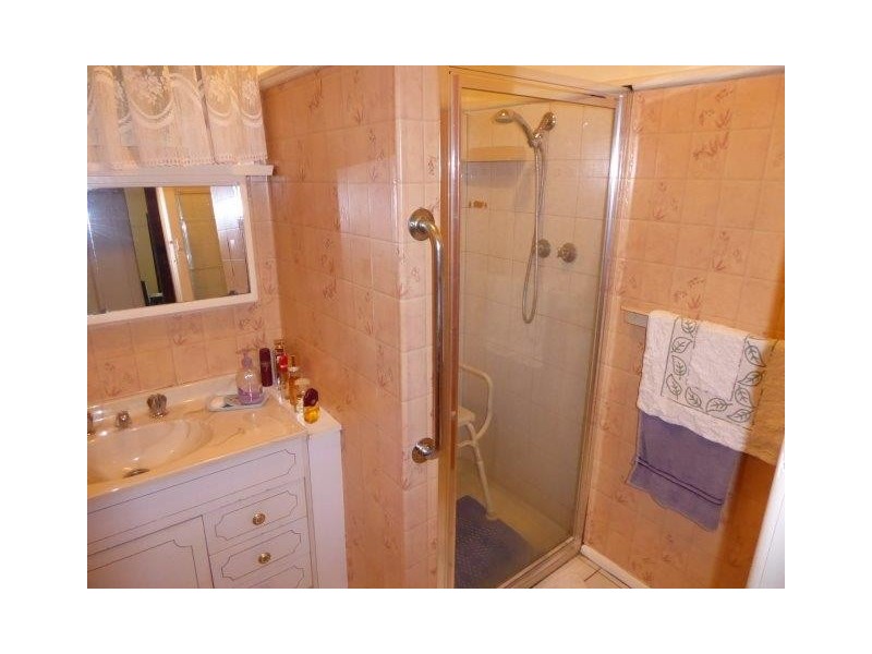 5 Charles Street, Jeparit VIC 3423