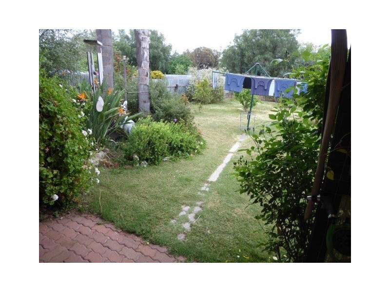 5 Charles Street, Jeparit VIC 3423