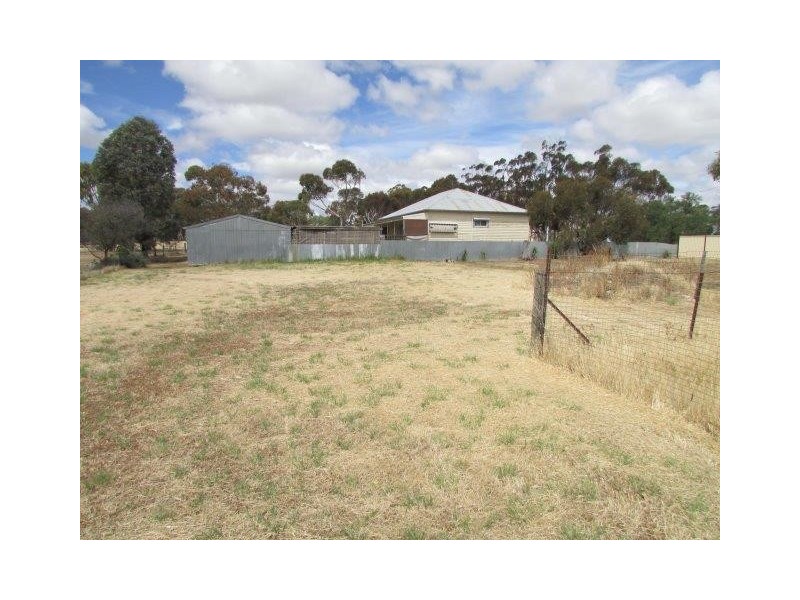 52 Camp Street, Watchem VIC 3482