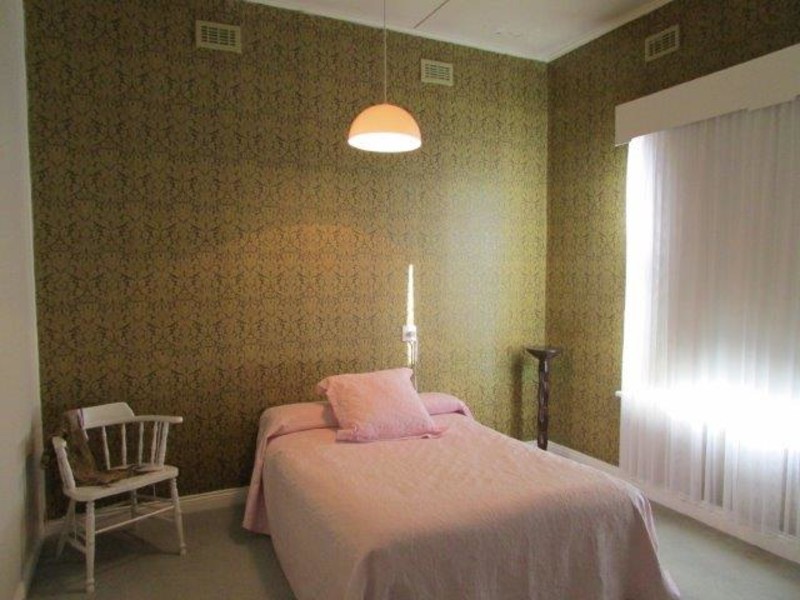 11 Phillips Street, Warracknabeal VIC 3393