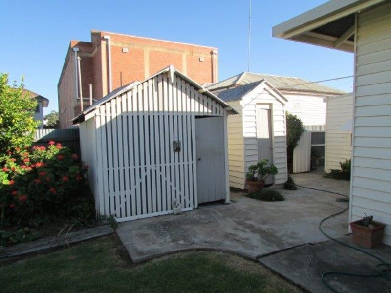 11 Phillips Street, Warracknabeal VIC 3393