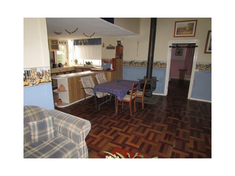 33 Swann Street, Brim VIC 3391