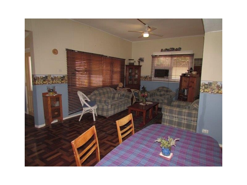 33 Swann Street, Brim VIC 3391