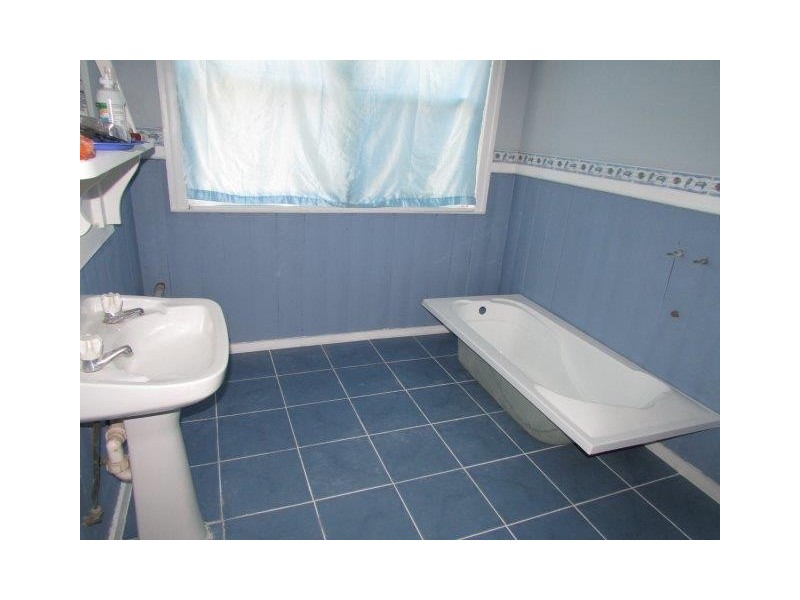 33 Swann Street, Brim VIC 3391