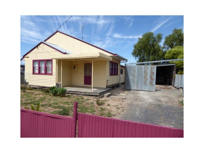 8 Scott Street, Jeparit VIC 3423