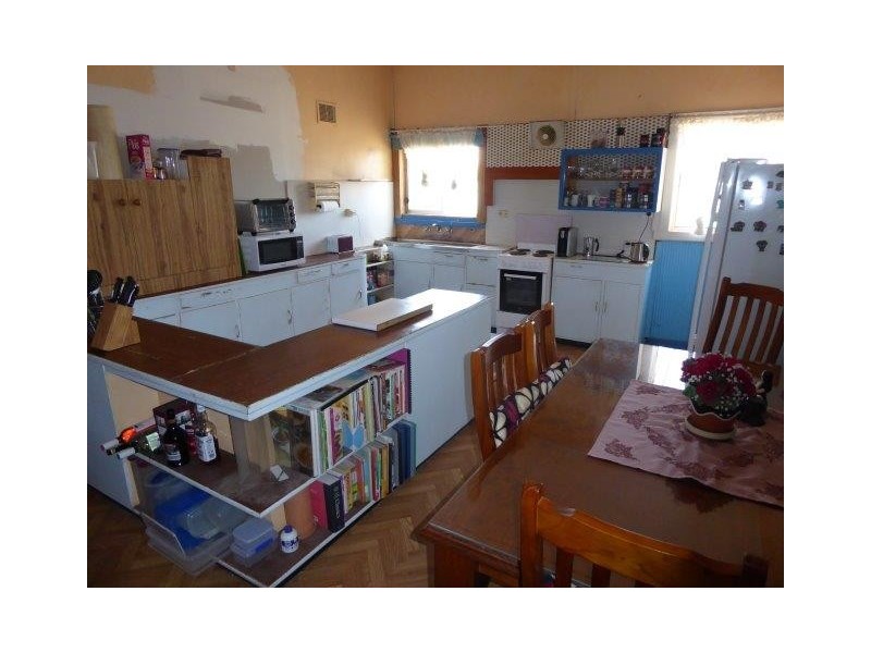 8 Scott Street, Jeparit VIC 3423