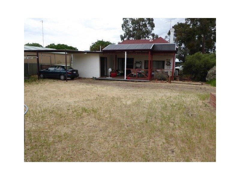 1 Meyer Street, Donald VIC 3480