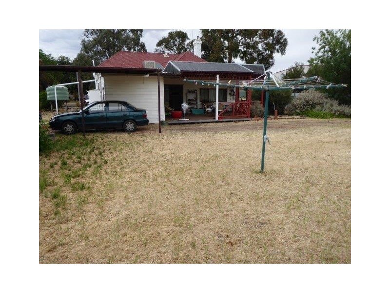 1 Meyer Street, Donald VIC 3480