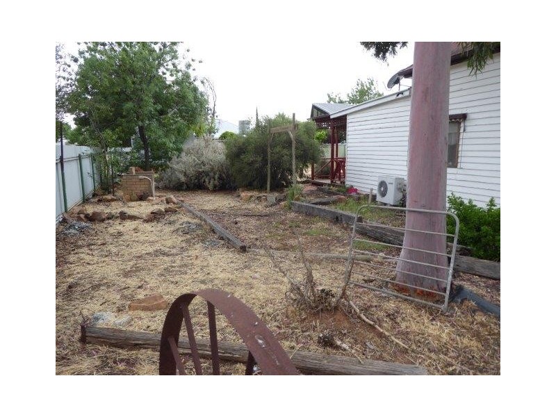 1 Meyer Street, Donald VIC 3480