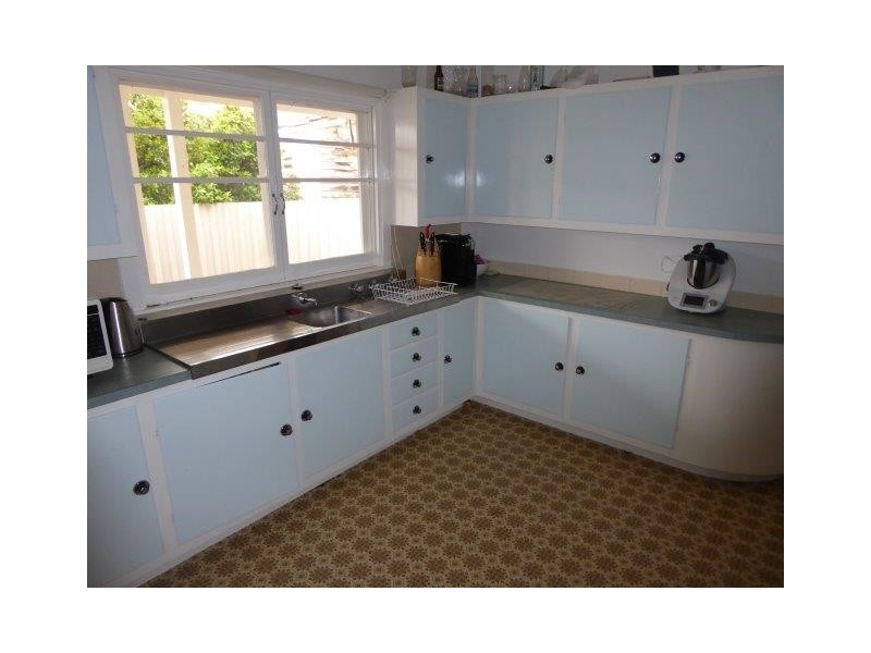 2 Woolcock Street, Warracknabeal VIC 3393