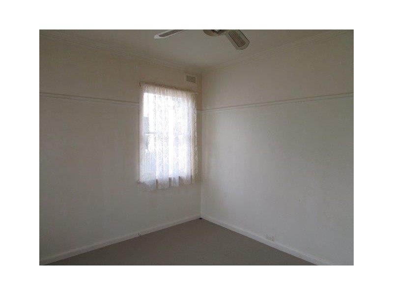31 Walker Street, Donald VIC 3480