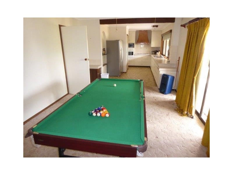 12 Walker Street, Donald VIC 3480