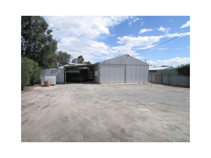 1 O’Callaghan Street, Warracknabeal VIC 3393