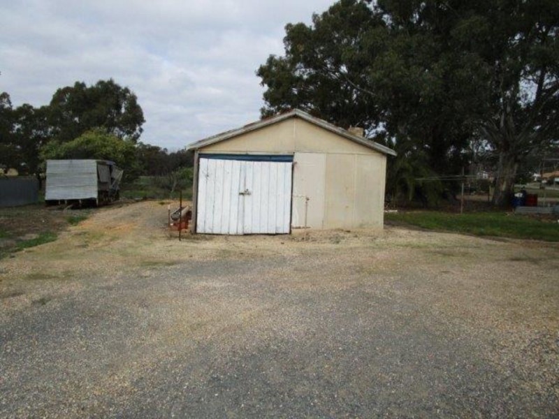 2 Inglewood Road, St Arnaud VIC 3478