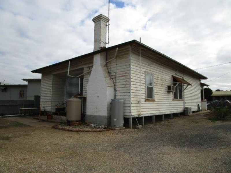 2 Inglewood Road, St Arnaud VIC 3478