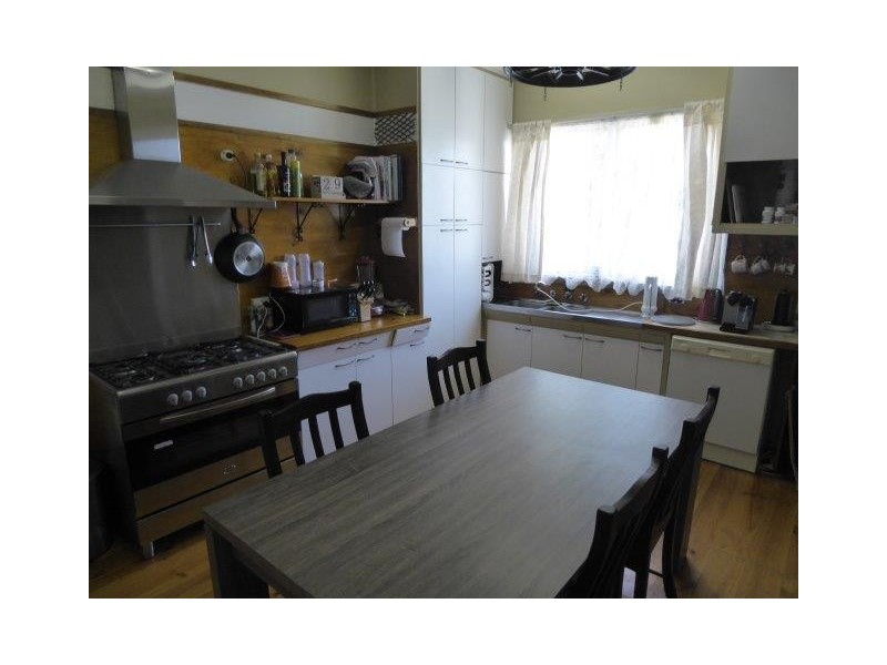 38 Gardiner Street, Warracknabeal VIC 3393