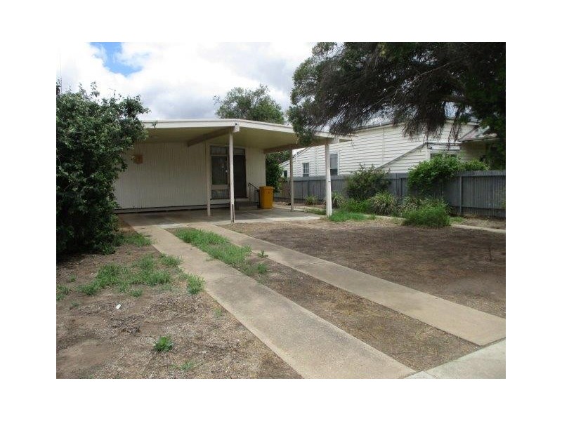 62 Anderson, Warracknabeal VIC 3393