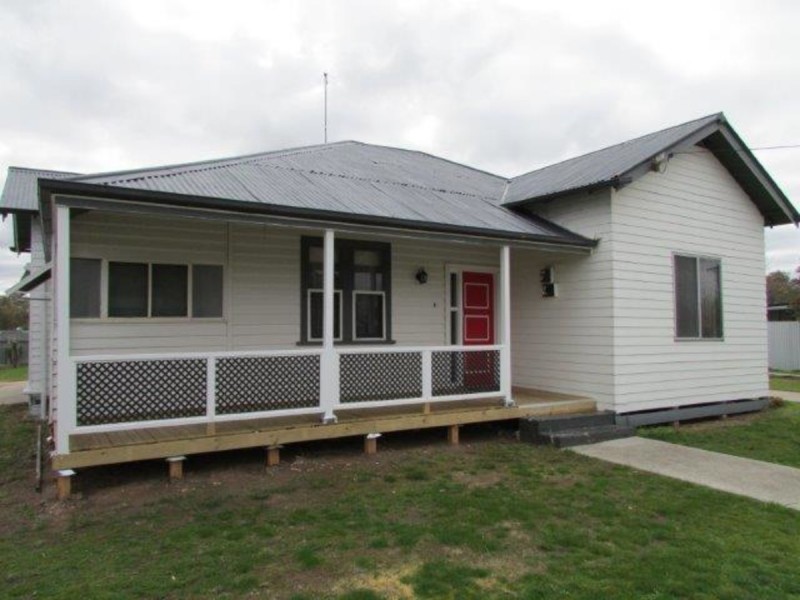8 O’Brien Street, Warracknabeal VIC 3393