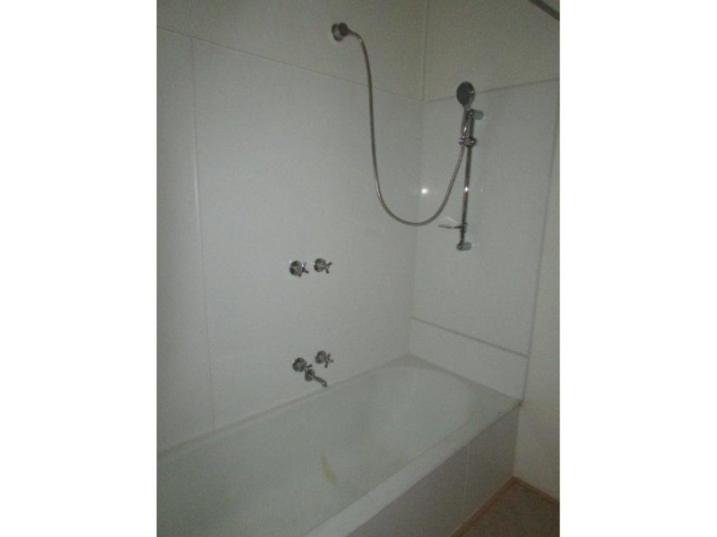 8 O’Brien Street, Warracknabeal VIC 3393