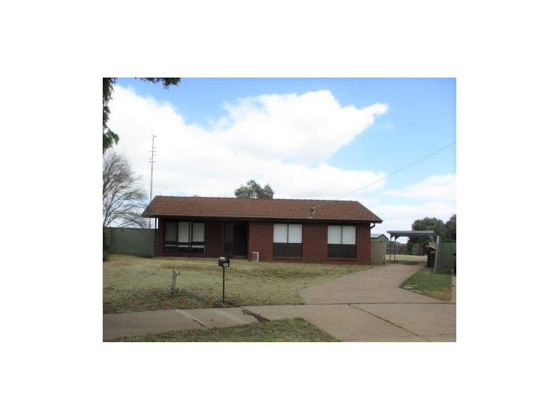 11 Ray Court, Donald VIC 3480