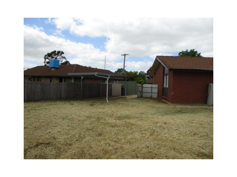 11 Ray Court, Donald VIC 3480