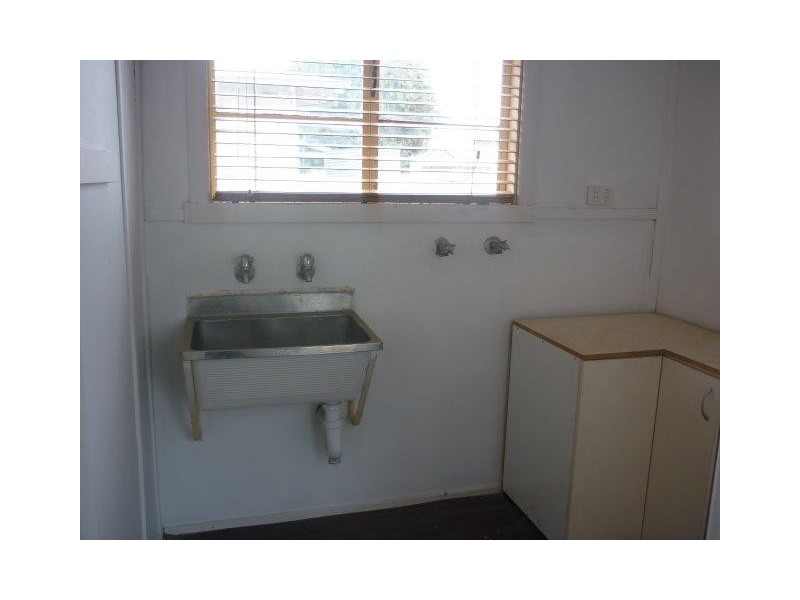 11 Clifford, Warracknabeal VIC 3393