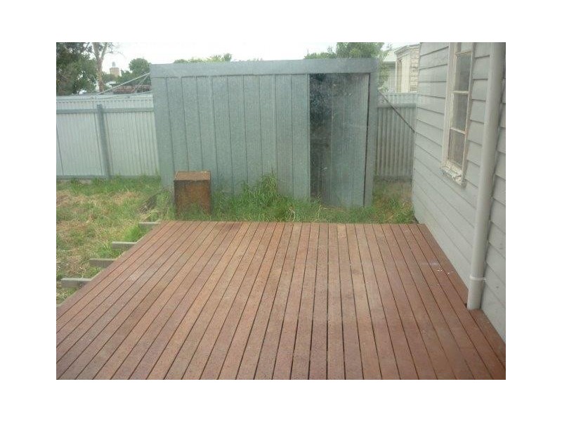 11 Clifford, Warracknabeal VIC 3393