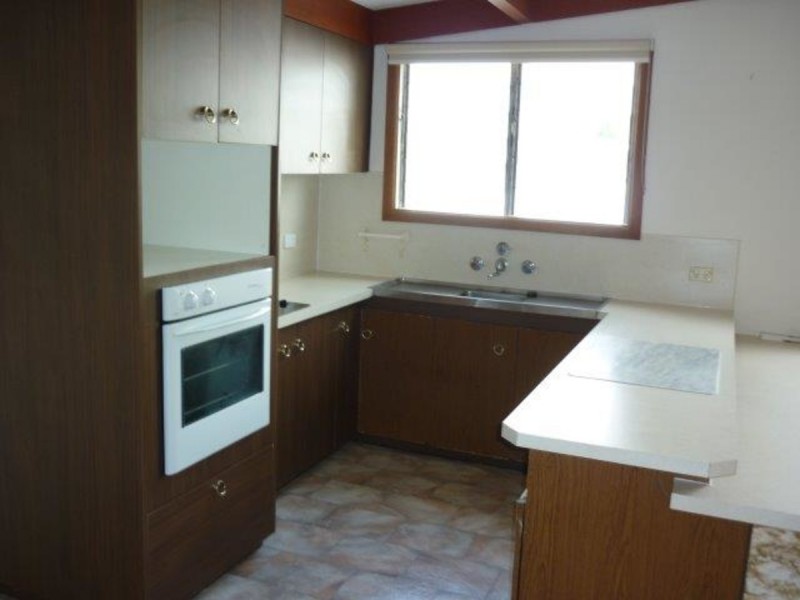 17 Campbell Street, Warracknabeal VIC 3393