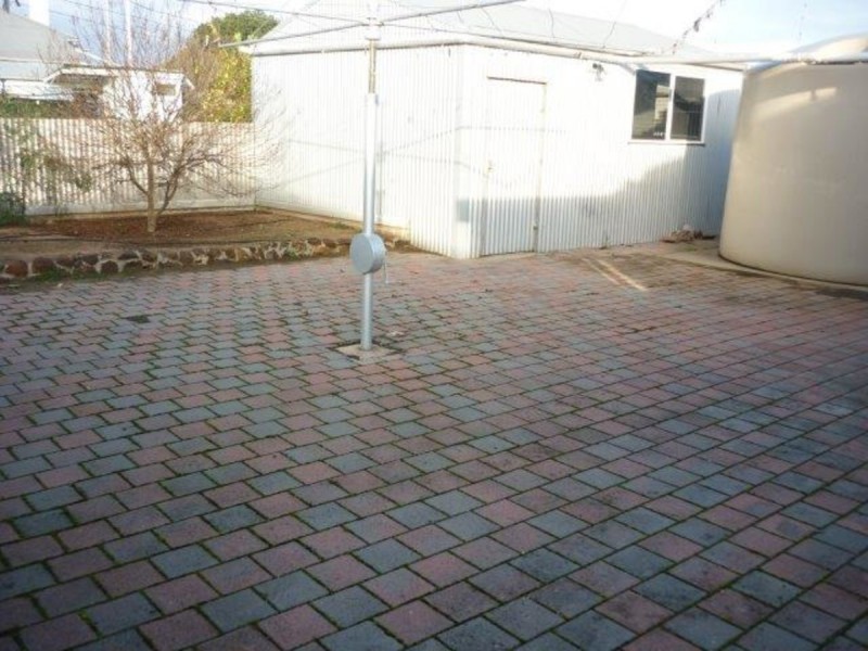 17 Campbell Street, Warracknabeal VIC 3393