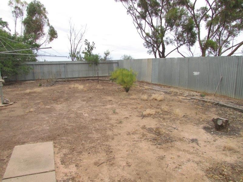 27 Cust Street, Rainbow VIC 3424