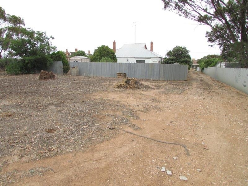 27 Cust Street, Rainbow VIC 3424