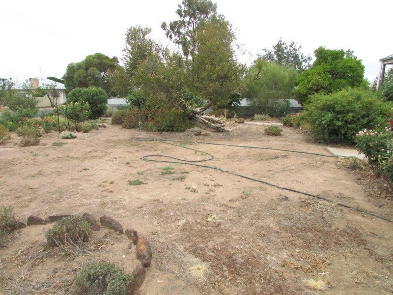 27 Cust Street, Rainbow VIC 3424