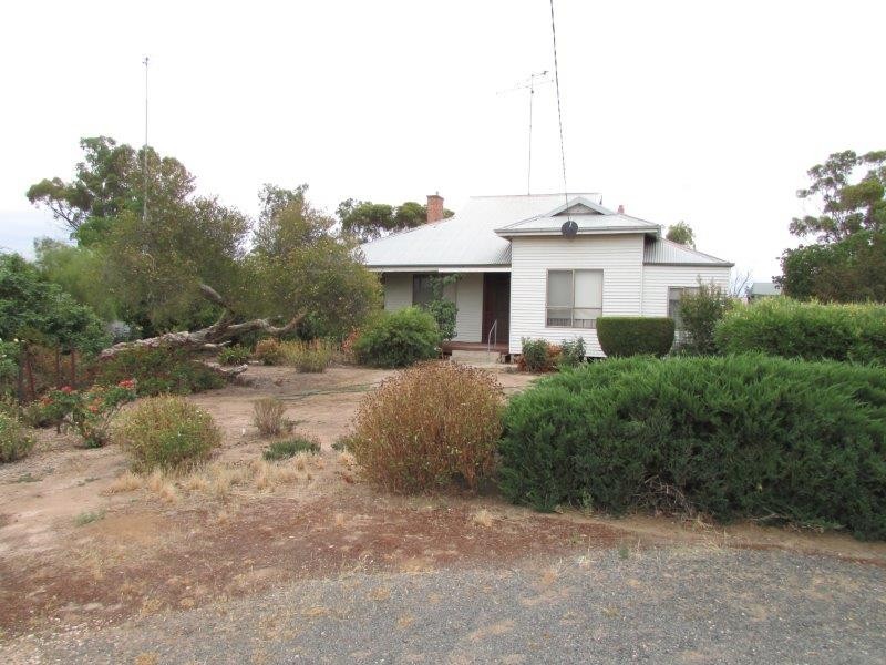 27 Cust Street, Rainbow VIC 3424