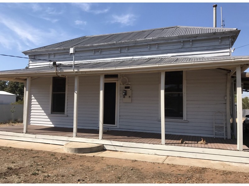 30 Tavener Street, Birchip VIC 3483