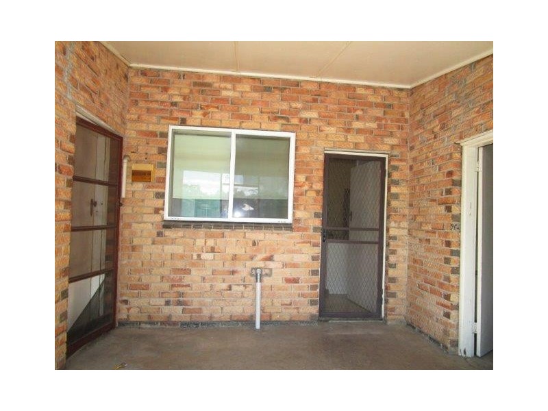 8 Jamouneau Street, Warracknabeal VIC 3393