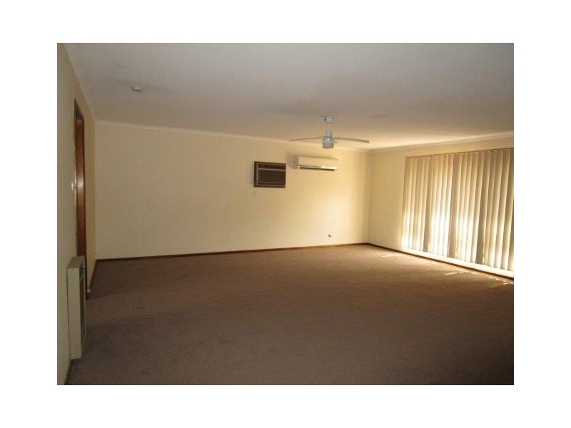 2/8 Mill Street, St Arnaud VIC 3478