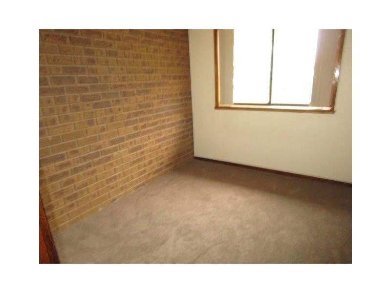 2/8 Mill Street, St Arnaud VIC 3478