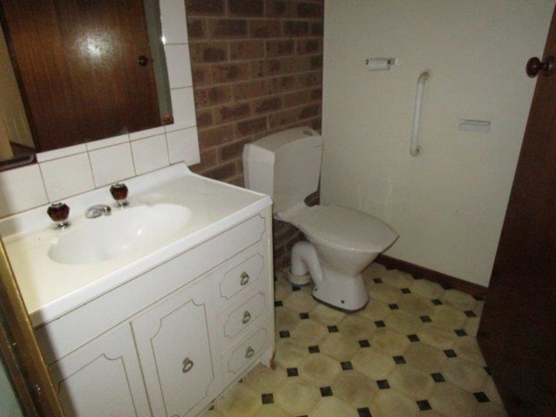 2/8 Mill Street, St Arnaud VIC 3478