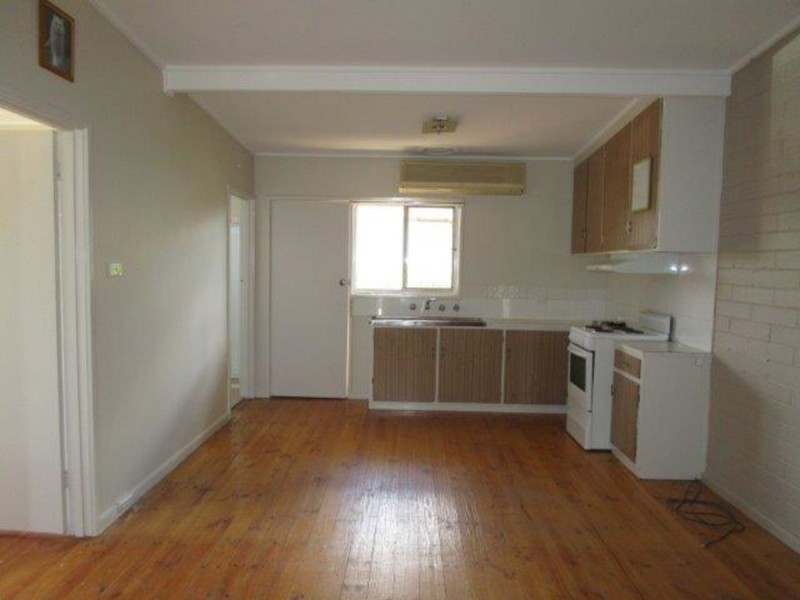 1/9 Camp Street, Donald VIC 3480