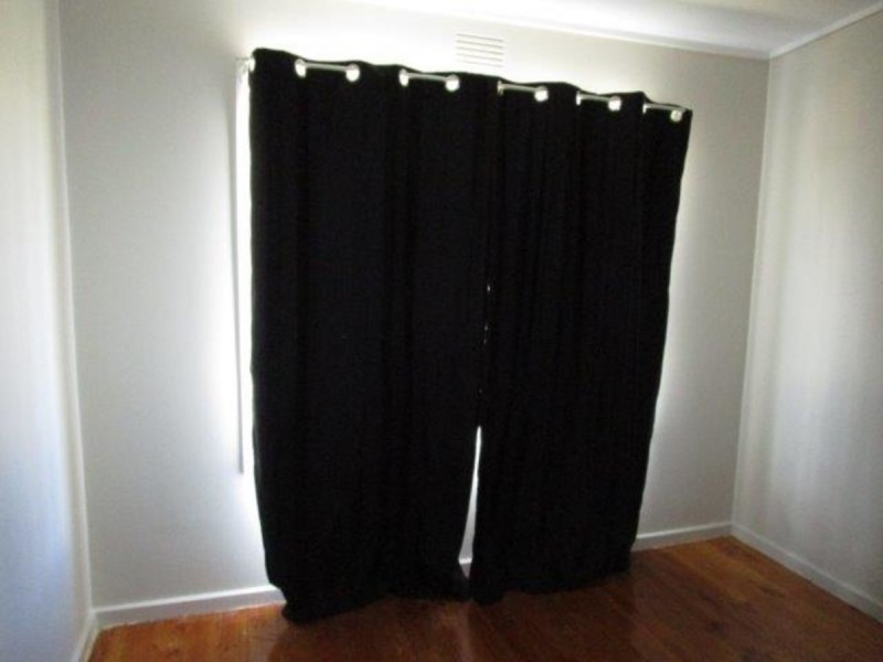 1/9 Camp Street, Donald VIC 3480