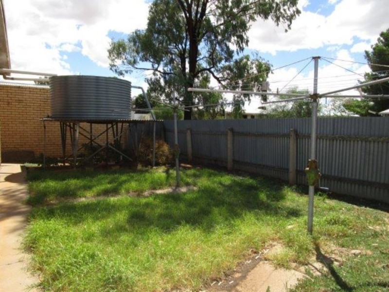 1/9 Camp Street, Donald VIC 3480