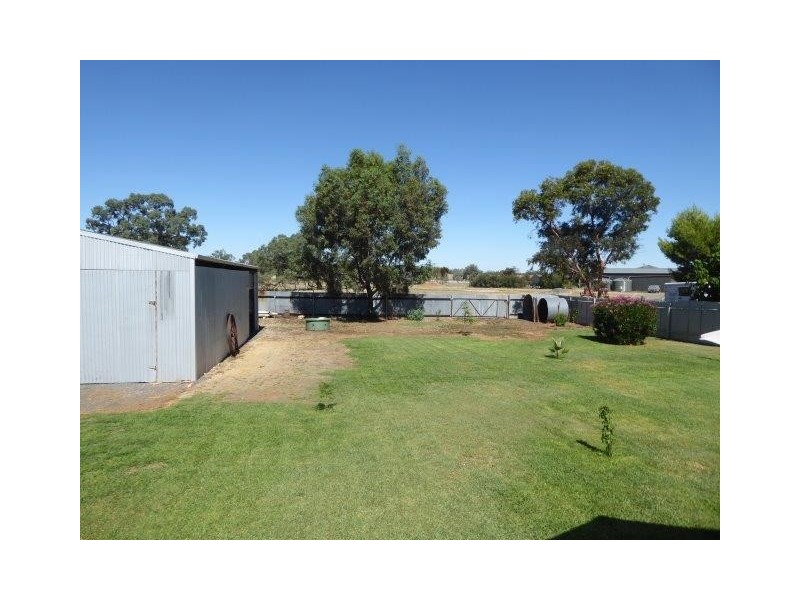 18 Hope Road, Hopetoun VIC 3396