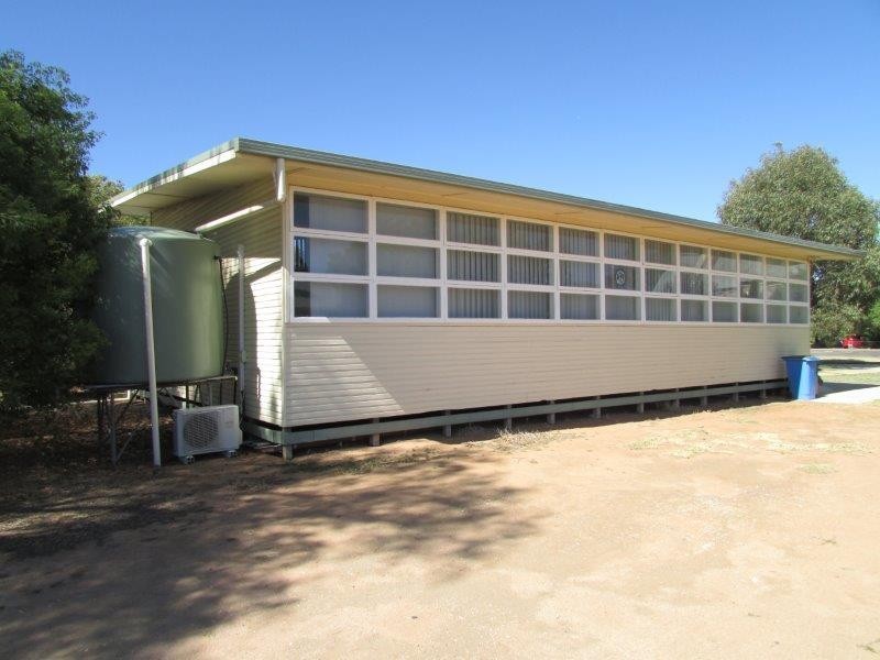 18 Gladstone Street, Beulah VIC 3395