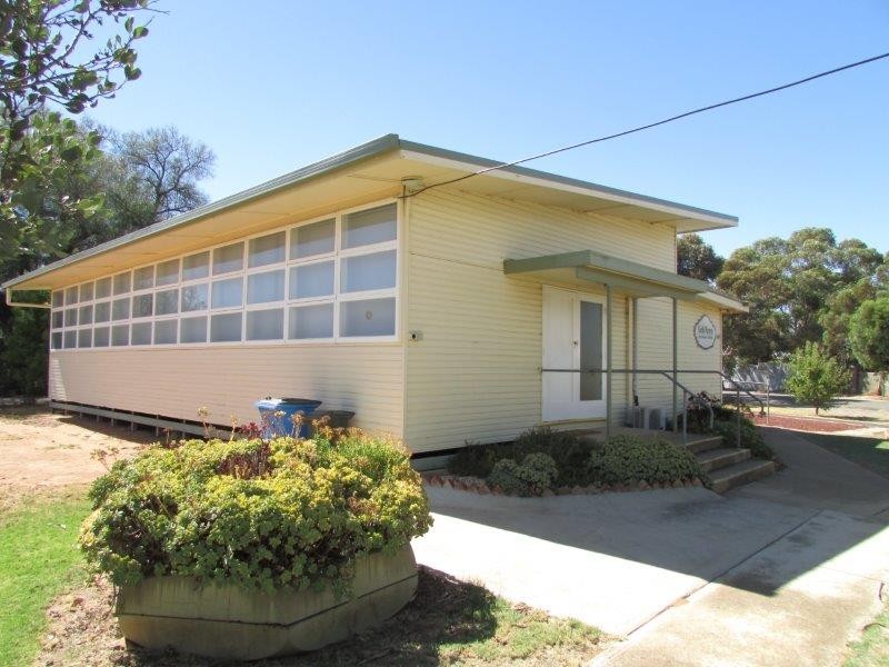 18 Gladstone Street, Beulah VIC 3395