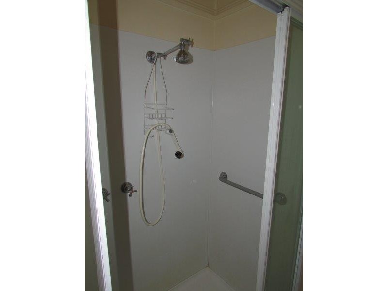 14 Alamein Avenue, Warracknabeal VIC 3393