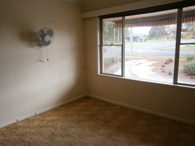 22 Campbell Street, Donald VIC 3480