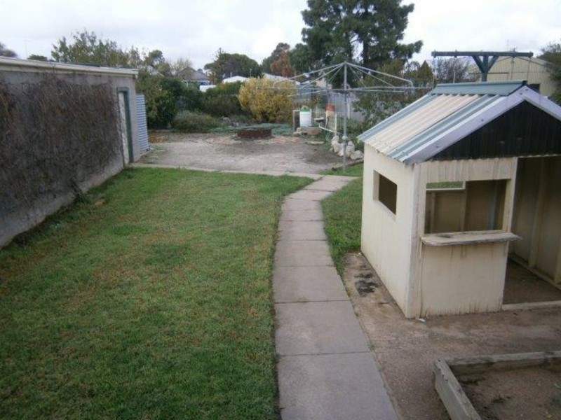 22 Campbell Street, Donald VIC 3480